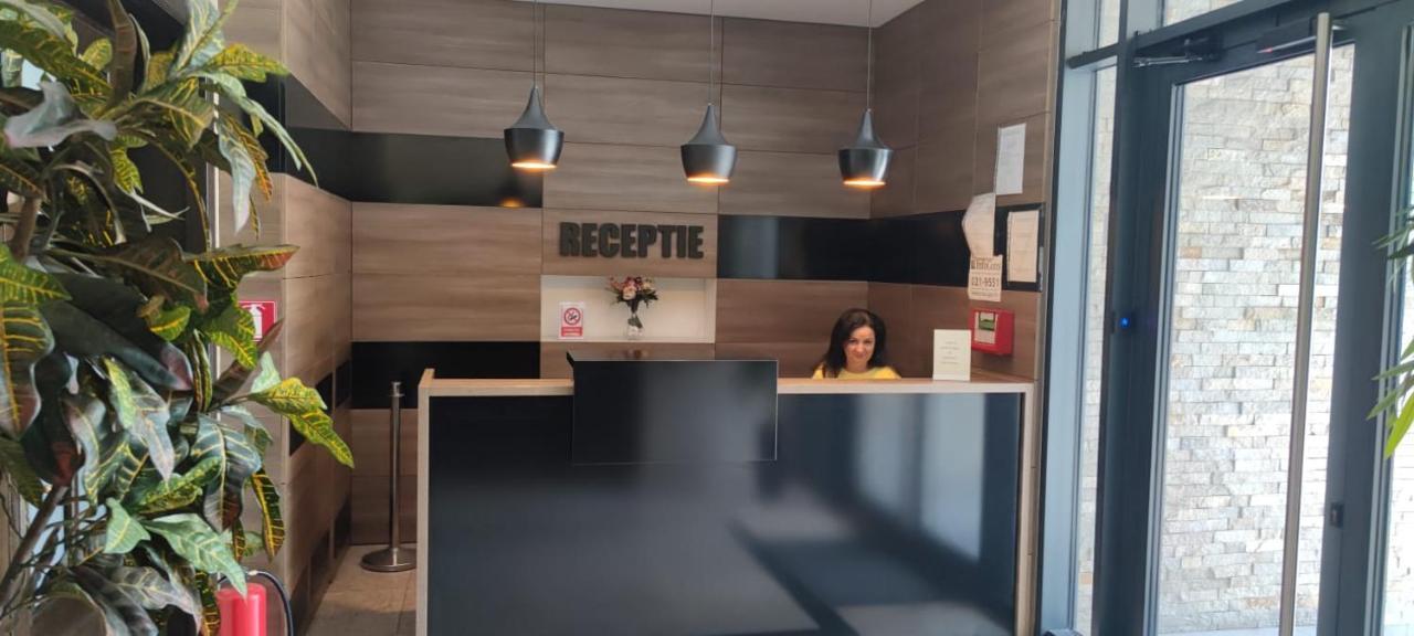 Hotel Excellence Бухарест Экстерьер фото